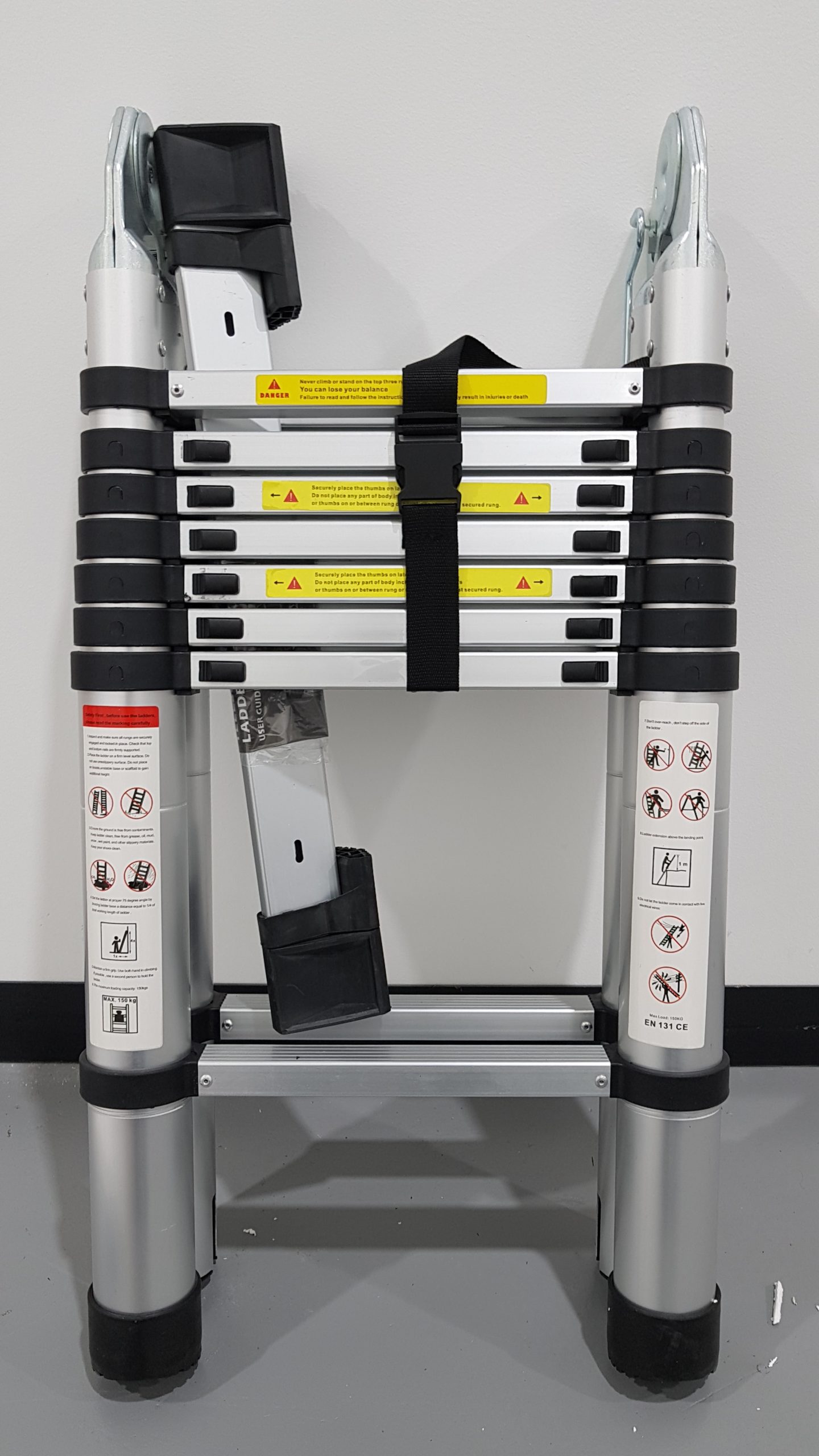 Dangerous ladders prevented entry to the UK with T&R help